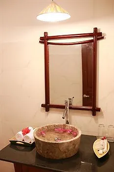Pomelo Garden Boutique Villa Hội An 0*,